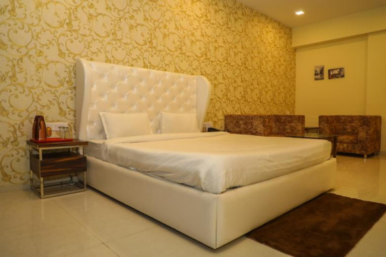 Bedroom 3, Hotel Golden I, Raipur
