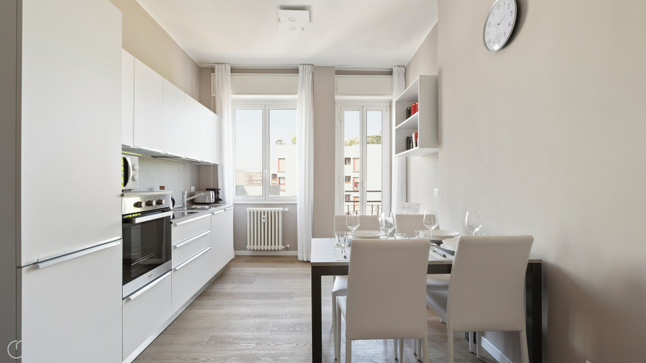 Others 4, Italianway - Largo Allegri 4, Milano