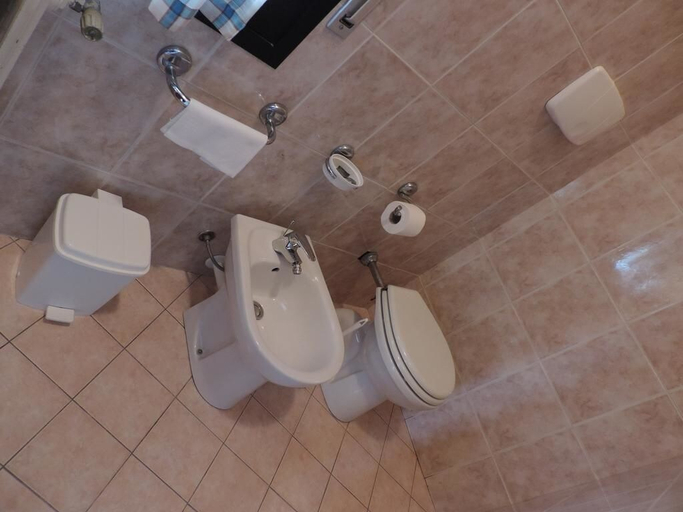 Bathroom, Hotel Cinzia, Modena