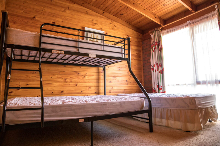 Bedroom 3, Water's Edge Bundalong, Moira - East