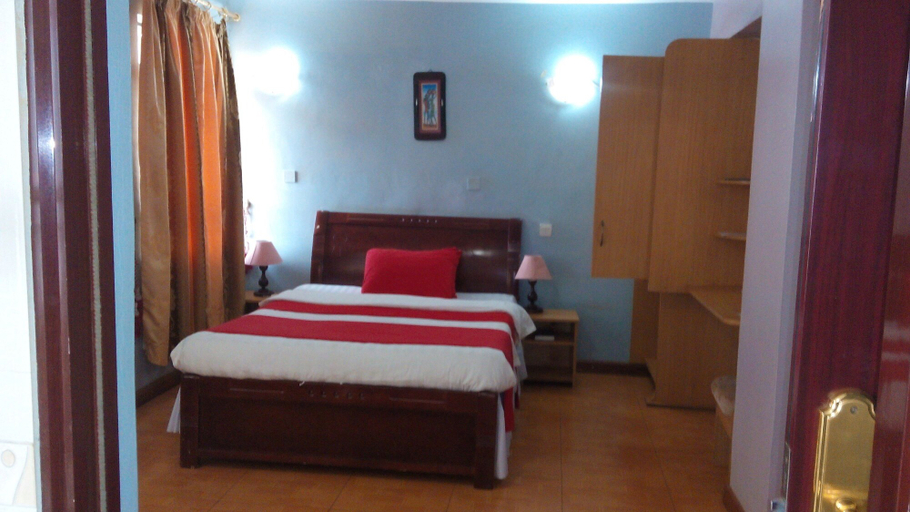 Bedroom 5, The Kryptonite Hotel, Manyatta