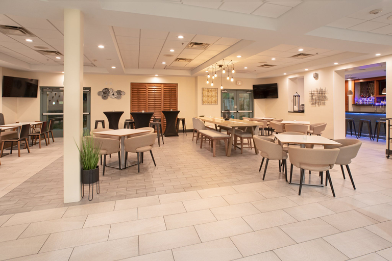 Food & Drinks 4, Holiday Inn & Suites GOODYEAR - WEST PHOENIX AREA by IHG, Maricopa