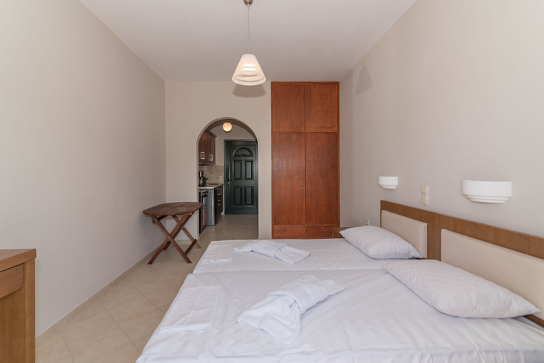 Bedroom 2, Allegro Studios & Apartments, Ionian Islands
