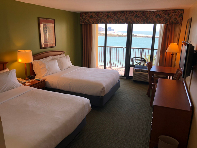 Bedroom 3, Holiday Inn & Suites CLEARWATER BEACH by IHG, Pinellas