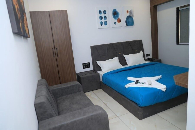 Bedroom 2, Hotel Fortune, Surat