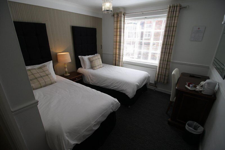 Bedroom 3, The Bear Hotel, Oxfordshire