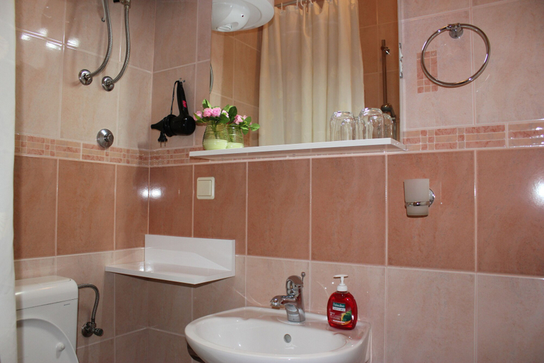 Bathroom 3, City Break Dubrovnik apartments, Dubrovnik