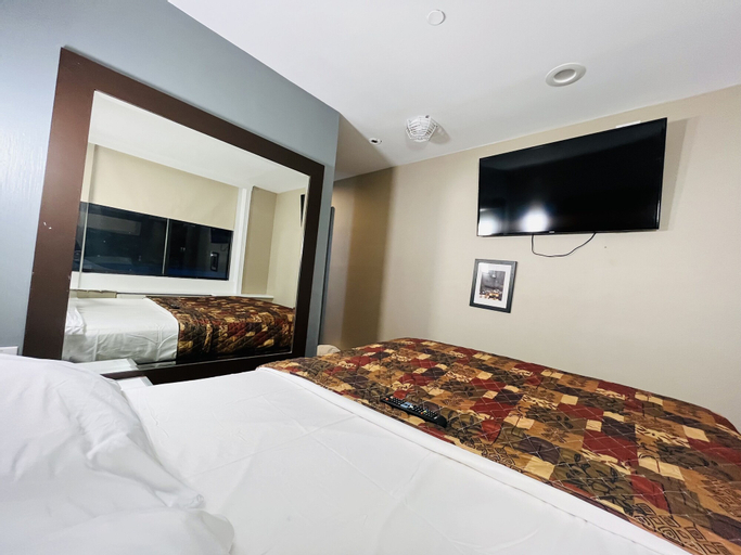 Bedroom 14