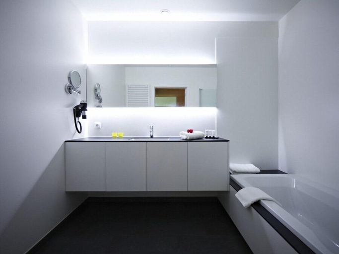 Bathroom 5, Aquabello, West-Vlaanderen