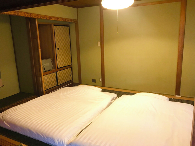 Bedroom 2, Guest House NOW TRAVEL ShinOsaka, Osaka