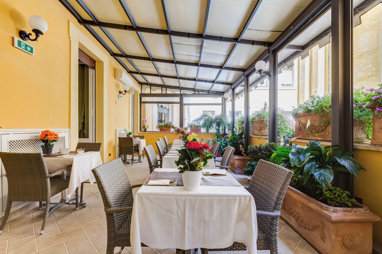 Food & Drinks 5, Hotel Cellini, Rome