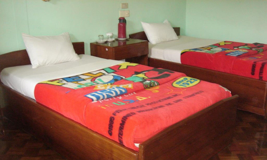 Bedroom 2, Nanda Wunn Hotel - Hostel, Taunggye
