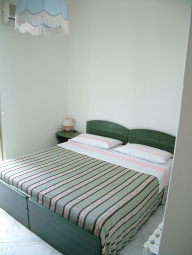 Bedroom 3, Hotel La Ginestra, Napoli