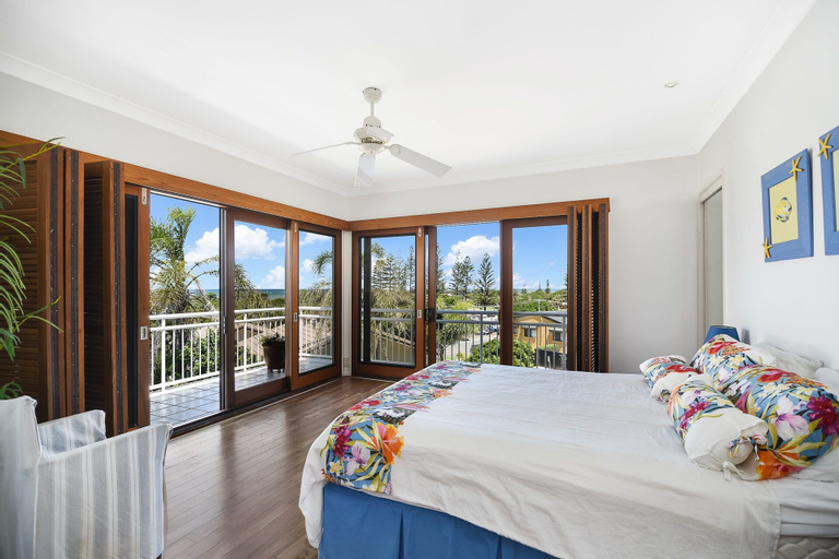 Notre Reve - 2/4 Brolga Place, Noosa - Sunshine-Peregian