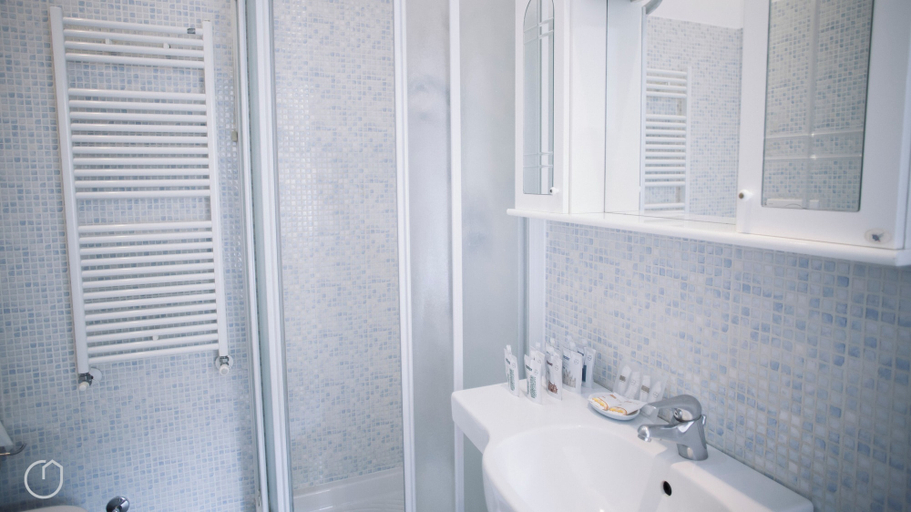 Bathroom 4, Italianway - Giulio Romano, Milano
