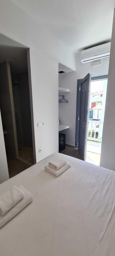 Bedroom 3, Eternal Town, South Aegean