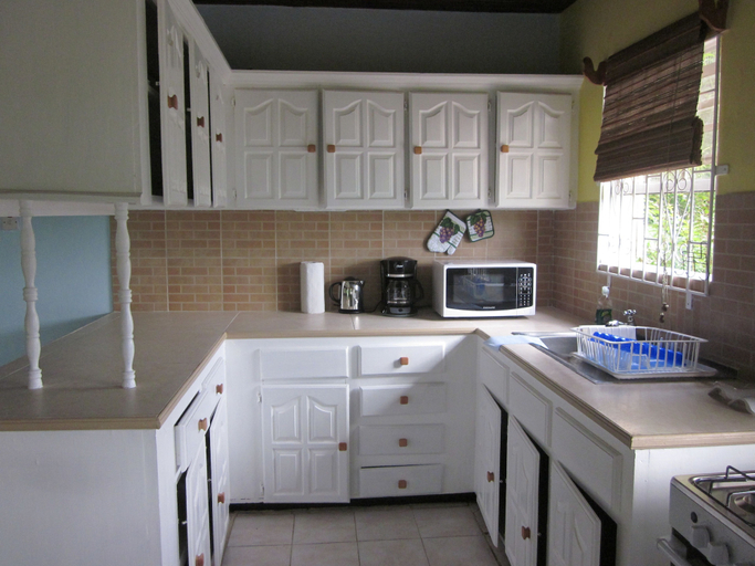 Others 5, Buttercup Cottage Apartments