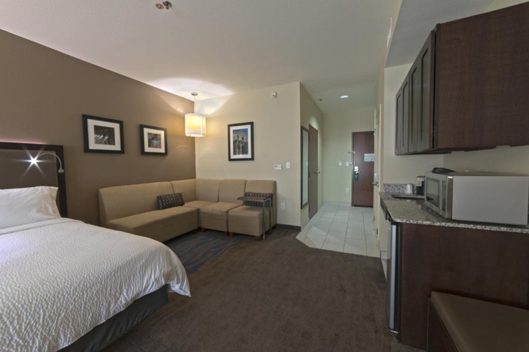 Holiday Inn Hotel & Suites Northwest San Antonio Room Type - 1 King 1 Bdrm Ste Mobil Access Roll Shwr