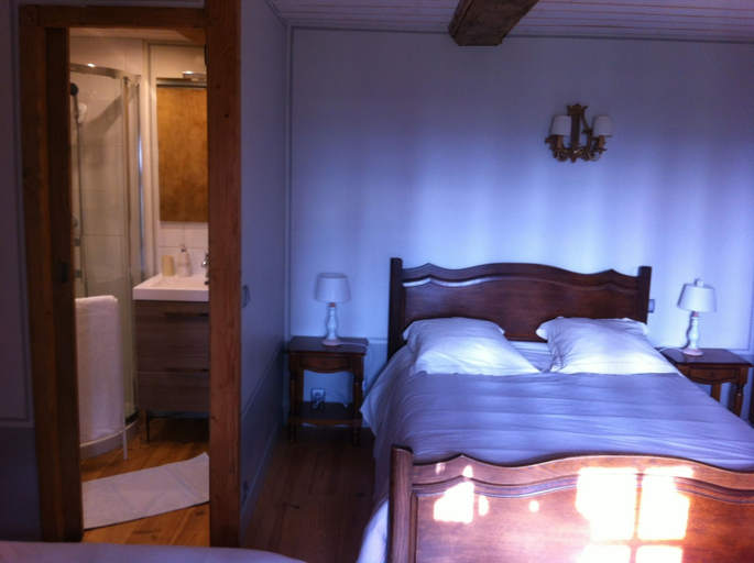 Bedroom 2, La Ferme Des Vignes, Calvados