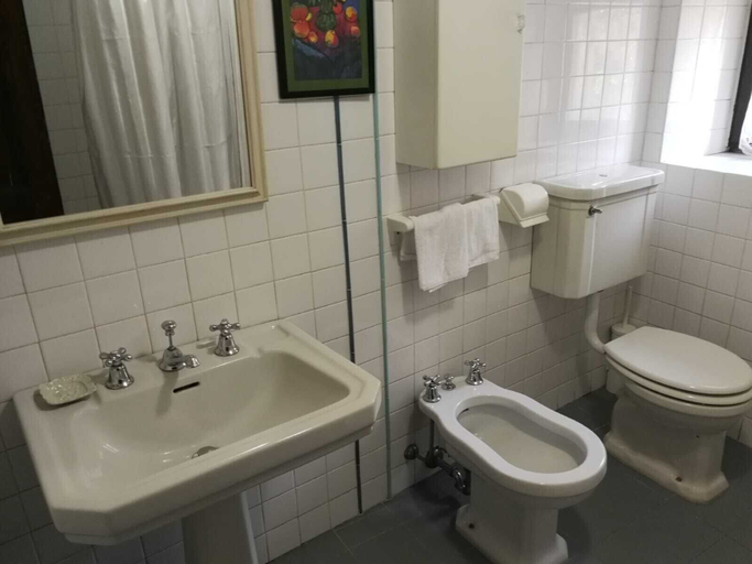 Bathroom 5, Villa Rucellai, Prato
