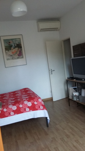 Bedroom 3, Cielito Lindo, Hérault