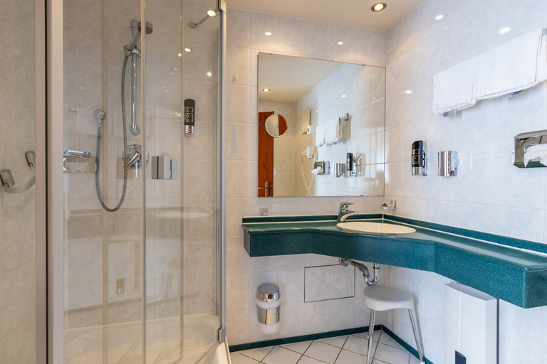 Bathroom 5, Trip Inn City Hotel Hamm Koblenz, Koblenz