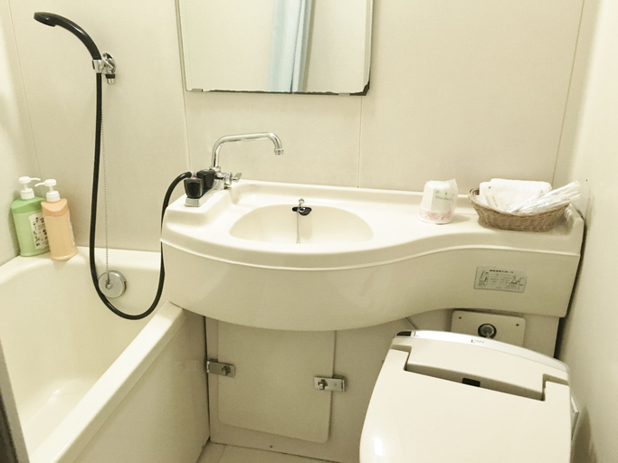 Bathroom, Daibutsukan, Nara
