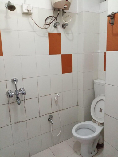 Bathroom 3, Reba Beach Resort - Hostel, Puri