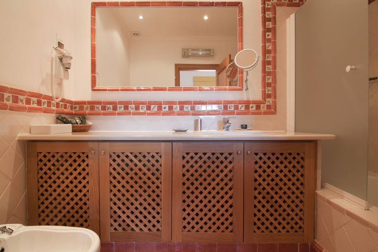 Bathroom 4, Martinhal Quinta Family Resort, Loulé