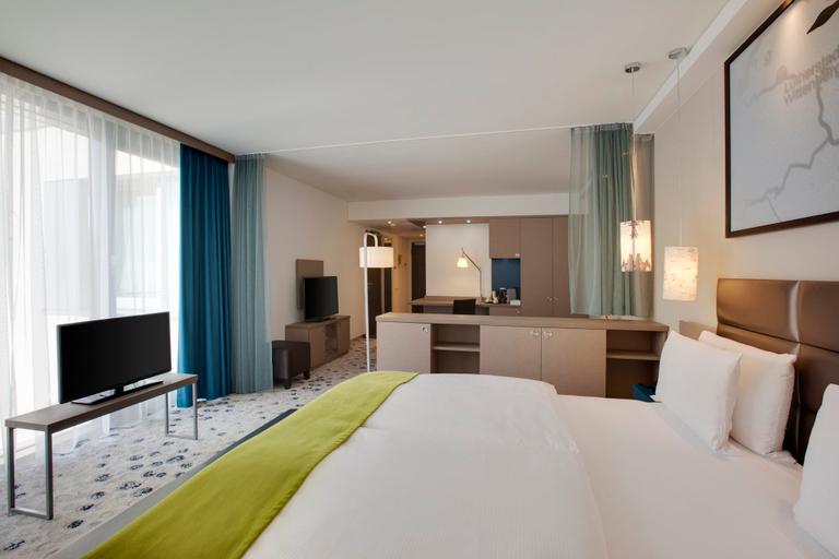 Bedroom 4, Holiday Inn BERLIN - CITY EAST SIDE by IHG, Berlin