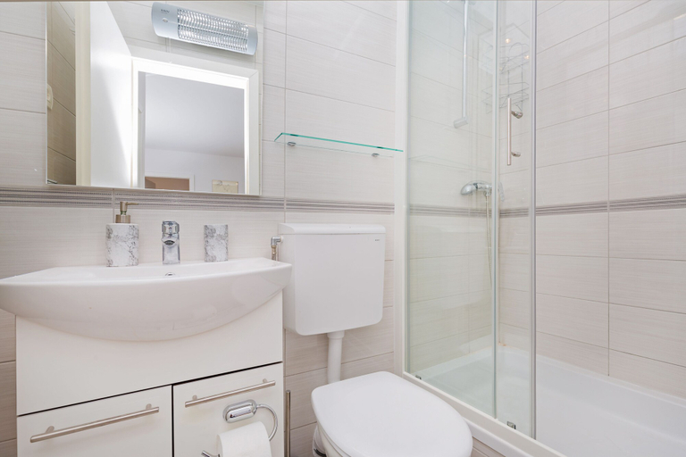 Bathroom 3, Apartment View, Dubrovnik