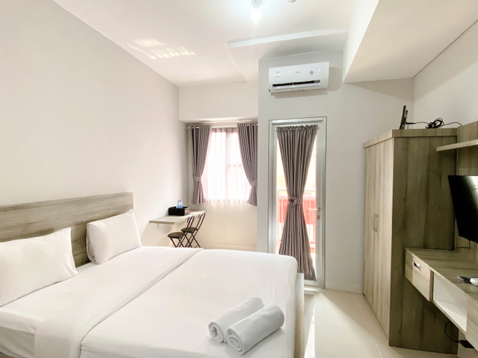 Best Deal and Cozy Studio at Apartment Transpark Juanda Bekasi Timur By Travelio, Bekasi