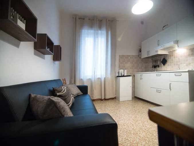 Others 4, Matilde's House, Verona