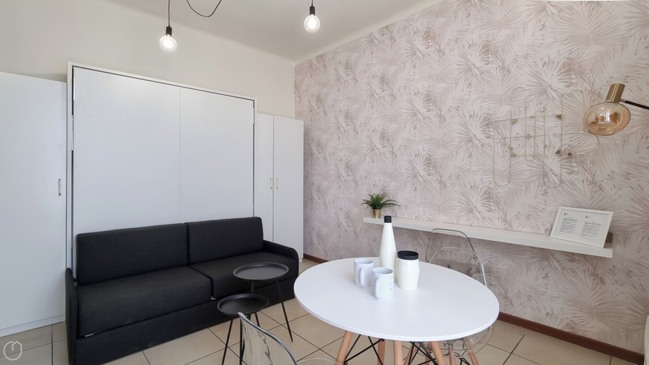Others 4, Italianway - Gallura 9, Milano