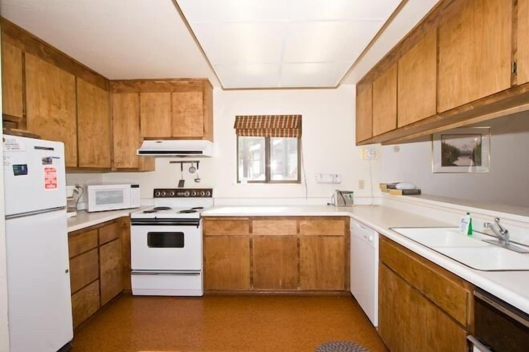 Others 5, 3397 Pinehill Road, El Dorado
