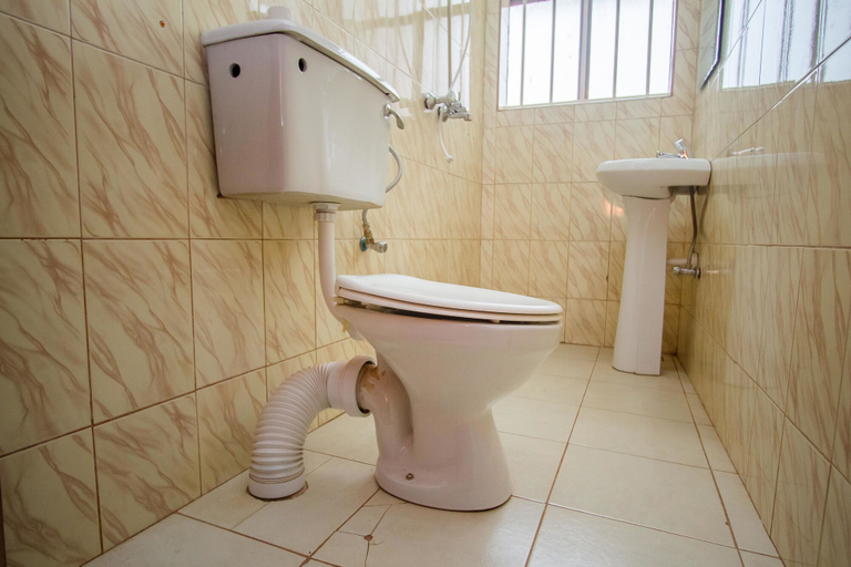 Bathroom 4, Makerere Serene Hotel, Kampala
