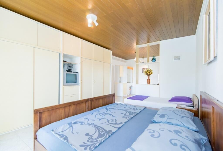 Bedroom 2, Apartments Veve, Postira