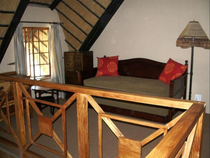 Bedroom 3, Bye Gums Cottage, Uthukela