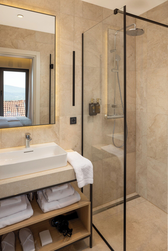 Bathroom 4, Emotheo Heritage Hotel, Imotski