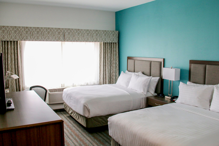 Bedroom 2, Holiday Inn & Suites DENVER TECH CENTER-CENTENNIAL by IHG, Arapahoe