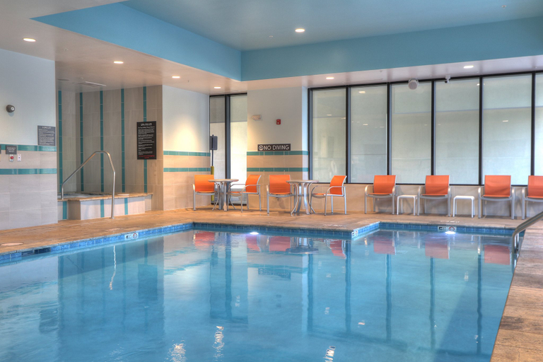 Sport & Beauty 3, Holiday Inn & Suites PIGEON FORGE CONVENTION CENTER by IHG, Sevier