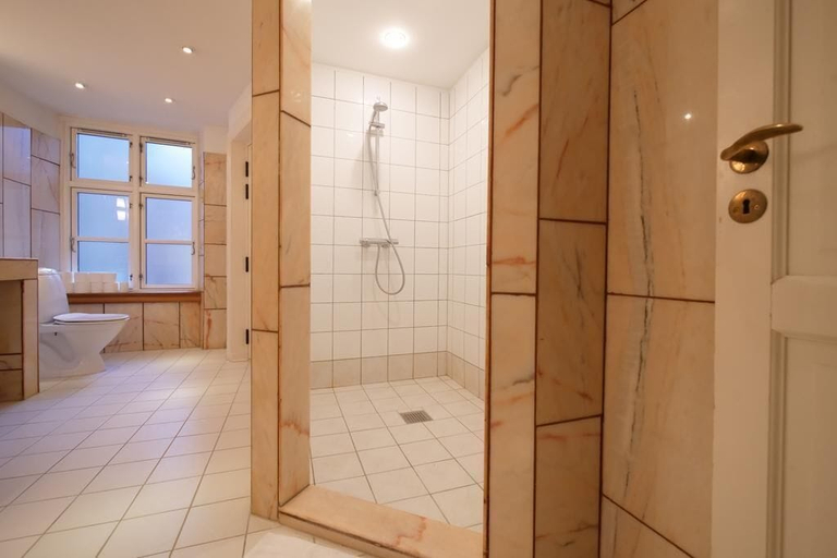 Bathroom 5, Stroget Main shopping Street, Copenhagen