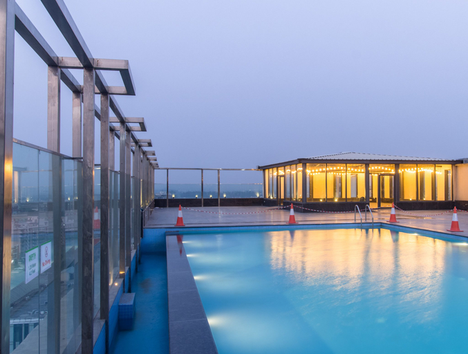 Sport & Beauty 2, Holiday Inn CHANDIGARH ZIRAKPUR by IHG, Sahibzada Ajit Singh Nagar