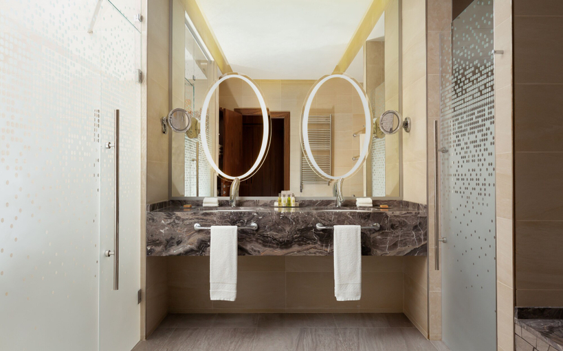 Bathroom 4, DoubleTree by Hilton Moscow - Vnukovo Airport, Leninskiy rayon