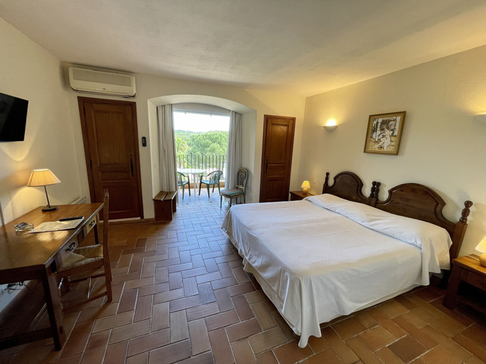 Bedroom 4, Hotel La Romarine, Var