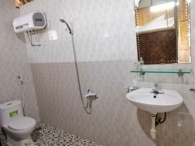 Bathroom 3, Cuc Phuong Bungalow, Nho Quan