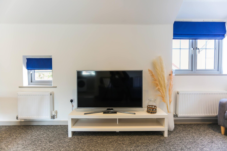 Others 5, Shorebreak - Bracklesham Bay Apartment, West Sussex