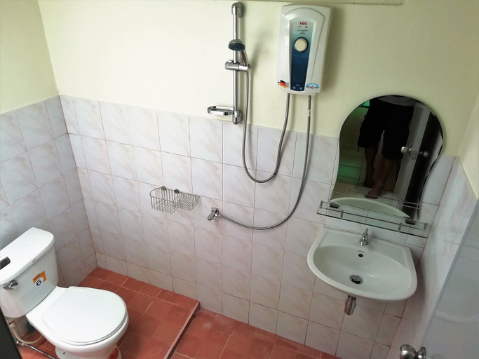 Bathroom 4, Macura Resort, Koh Chang