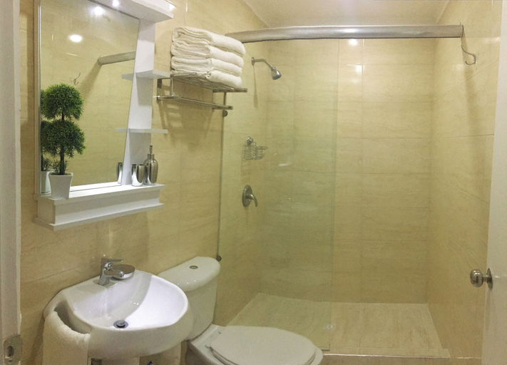 Bathroom 3, Yoyita Suites Aruba