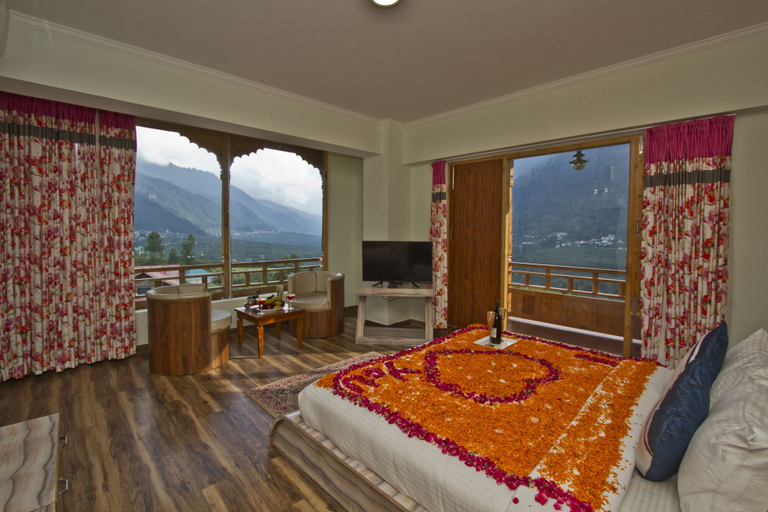 Bedroom 3, Snow Flakes Resort And Spa Centrally Heated Luxury Resort, Kullu